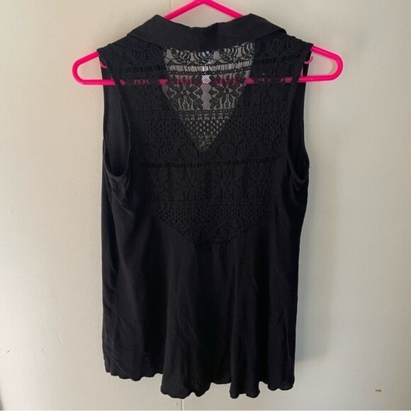Xhilaration Black Lace Back Tank Top Blouse size M Collar V-neck Dressy Casual - Picture 4 of 11